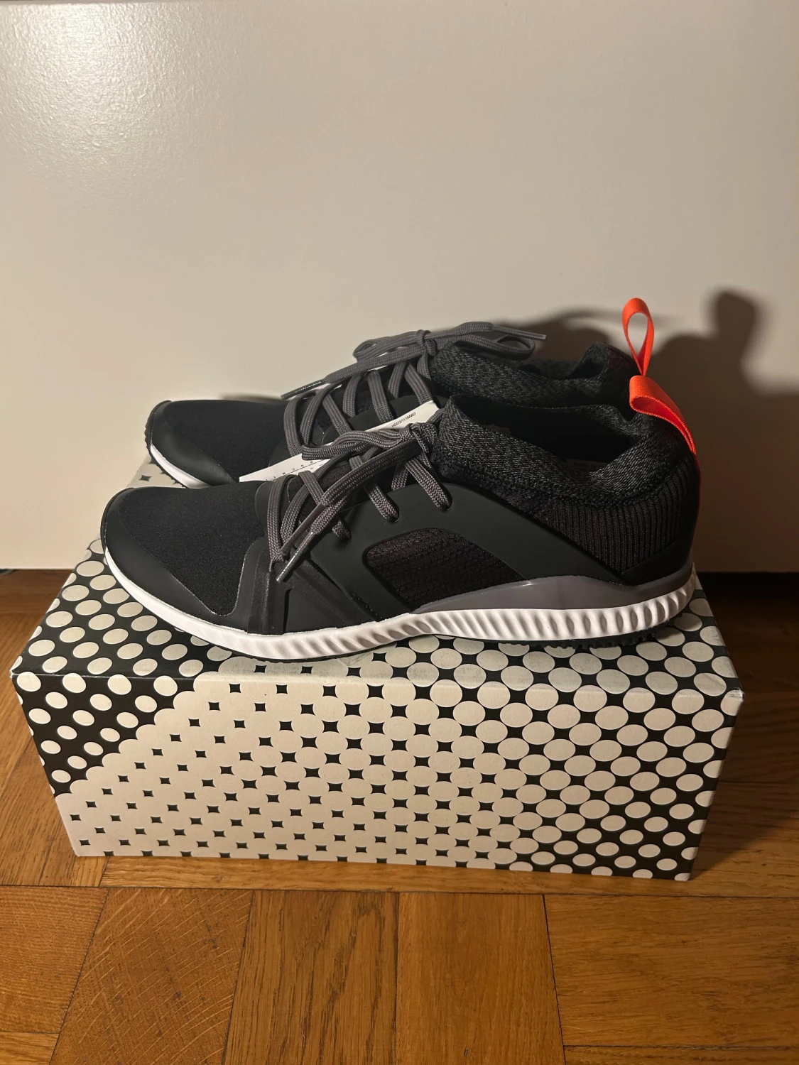 Adidas Stella McCartney svarta sneakers - 2