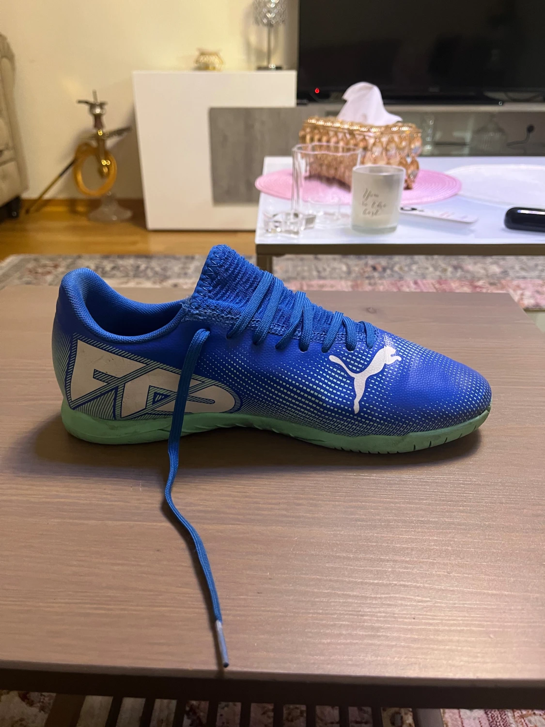 Blåa Puma fotbollsskor med snörning - 1