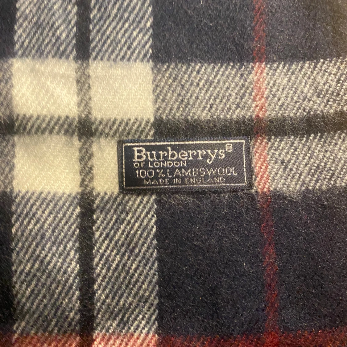 Burberrys halsduk i lammull - 1