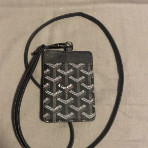 Kort hållare - Korthållare aldrig använd bara suttit hemma pris kan diskuteras 