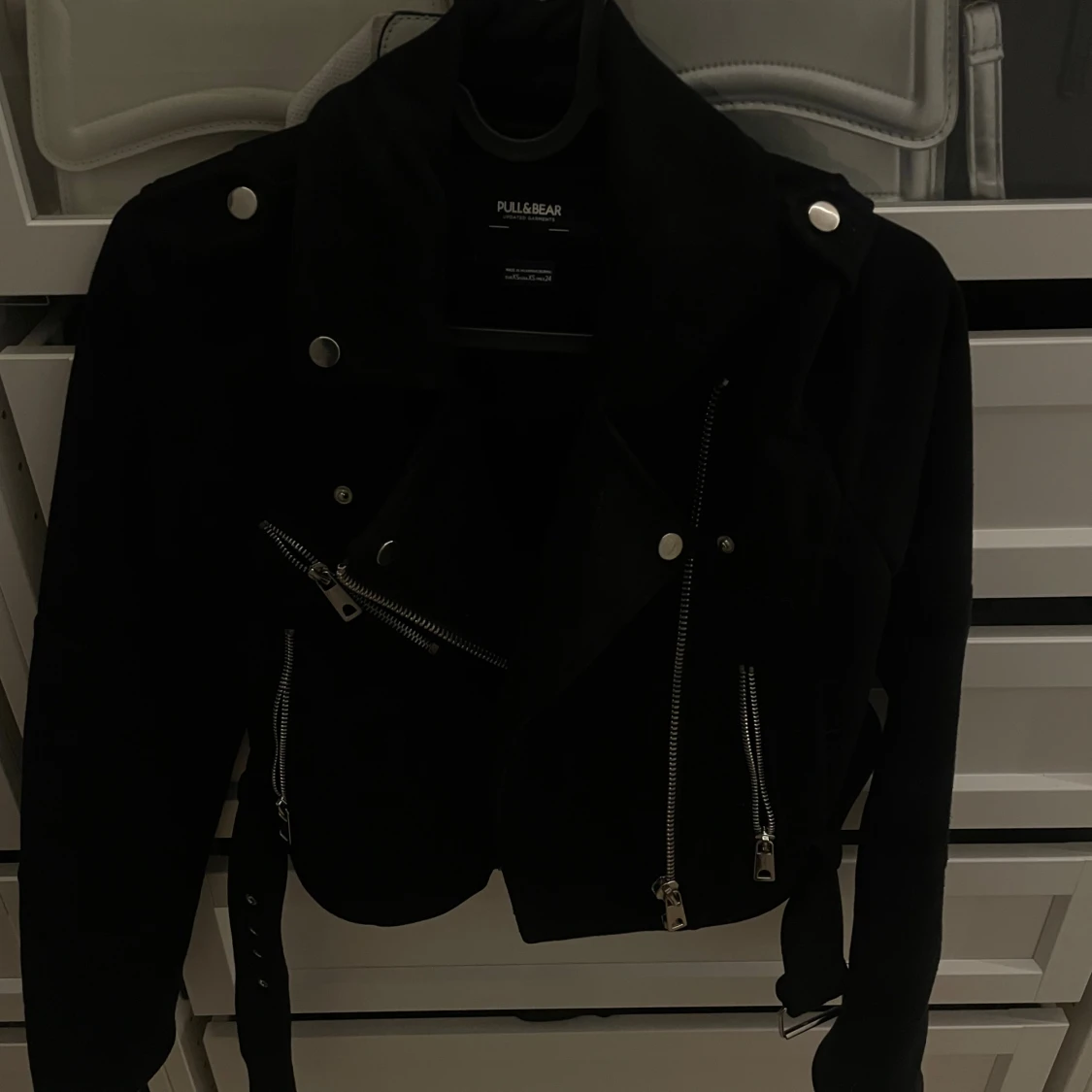 Svart skinnjacka från Pull&Bear XS