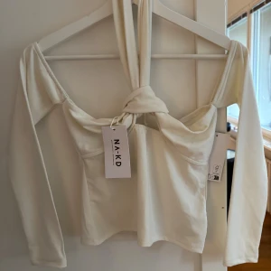 Halterneck topp - Oanvänd med prislapp kvar 