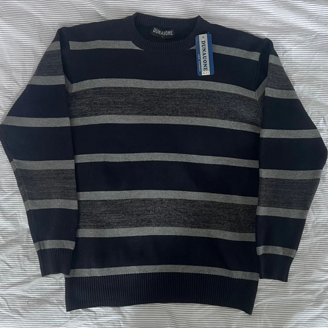 Randig tröja från Dunaone