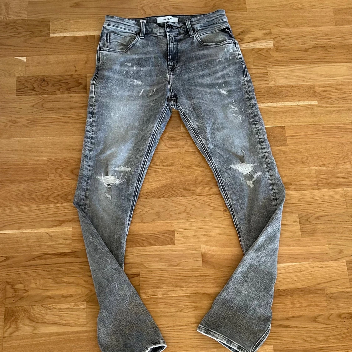 Grå slim jeans från replay - 1