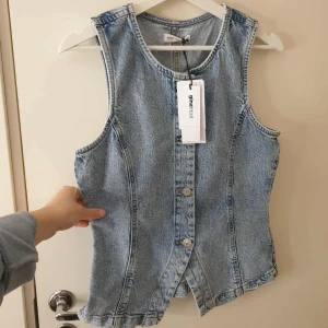 Jeans topp  - Nyskick 