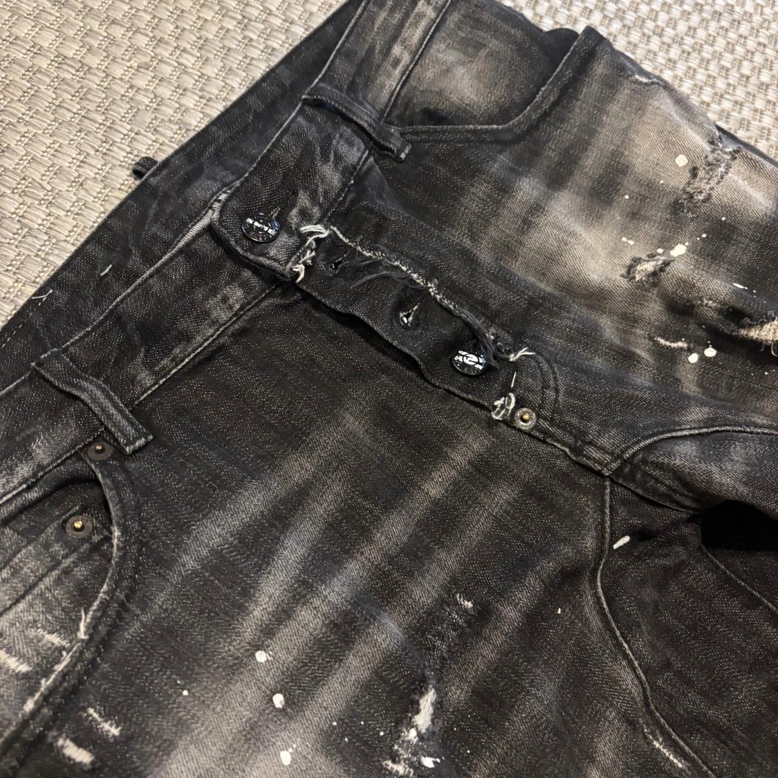 Svarta Dsquared2 jeans med slitningar - 1