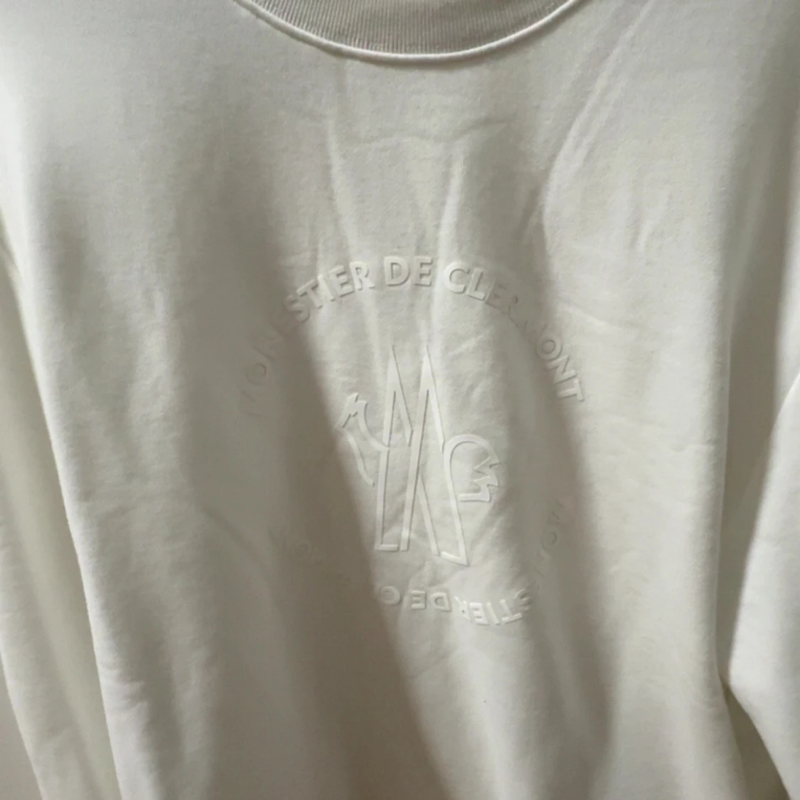 Vit långärmad tröja från Moncler