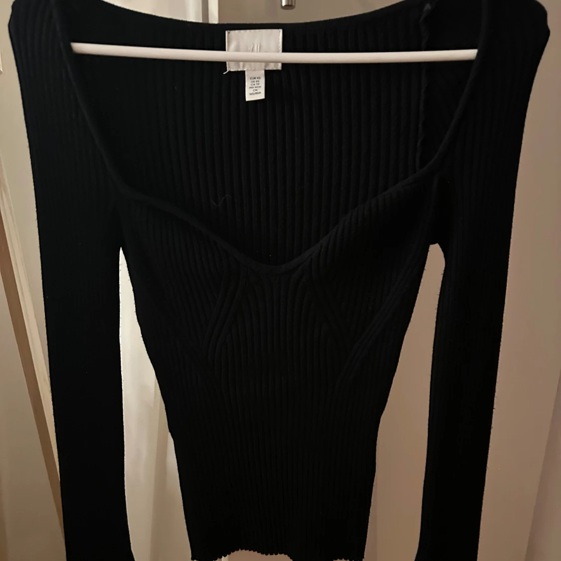 Svart ribbad långärmad topp H&M - 1