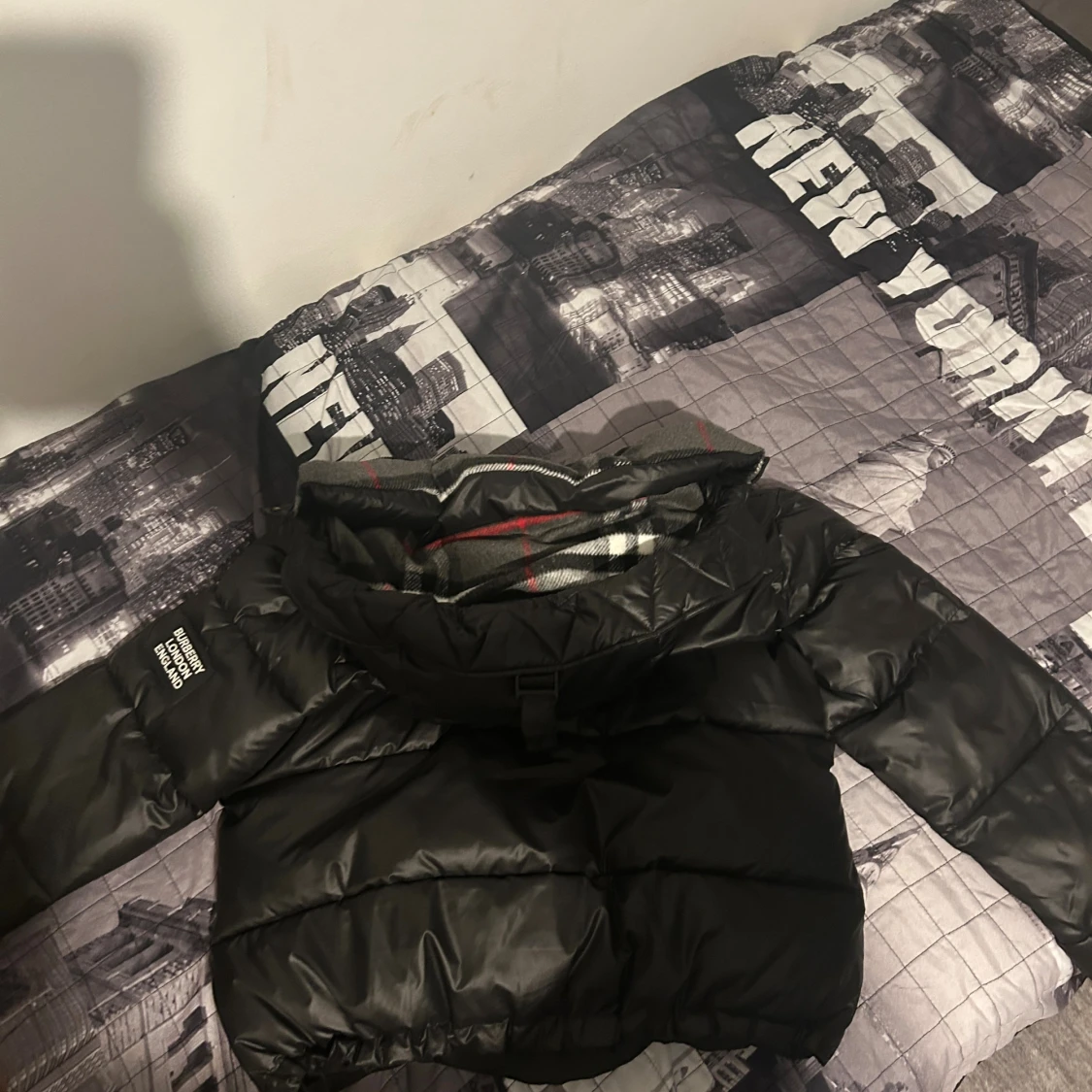 Svart pufferjacka Burberry London England - 2
