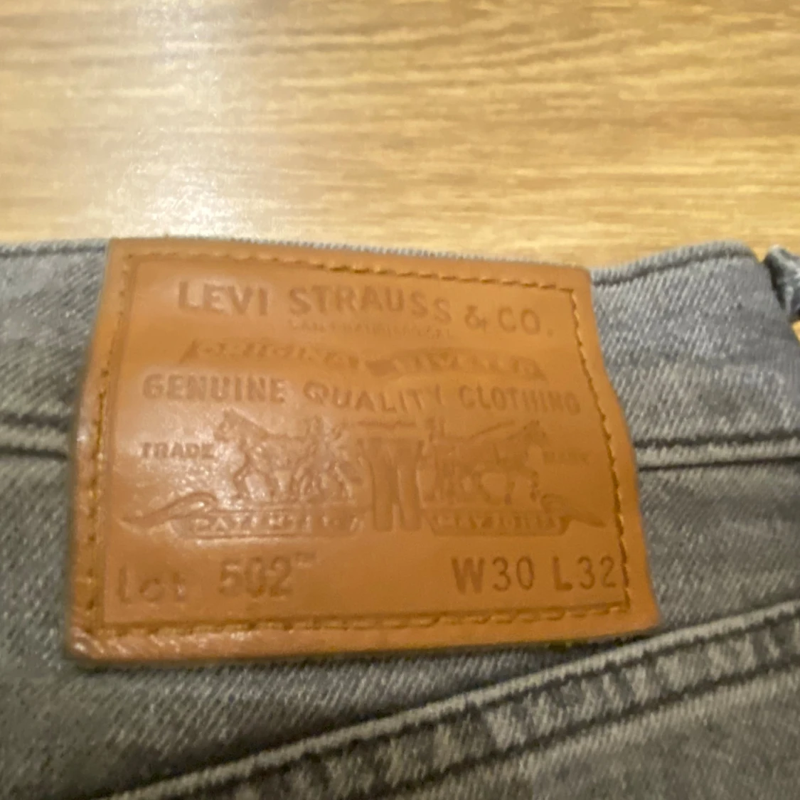 Grå Levi's 502 jeans W30 L32 - 2