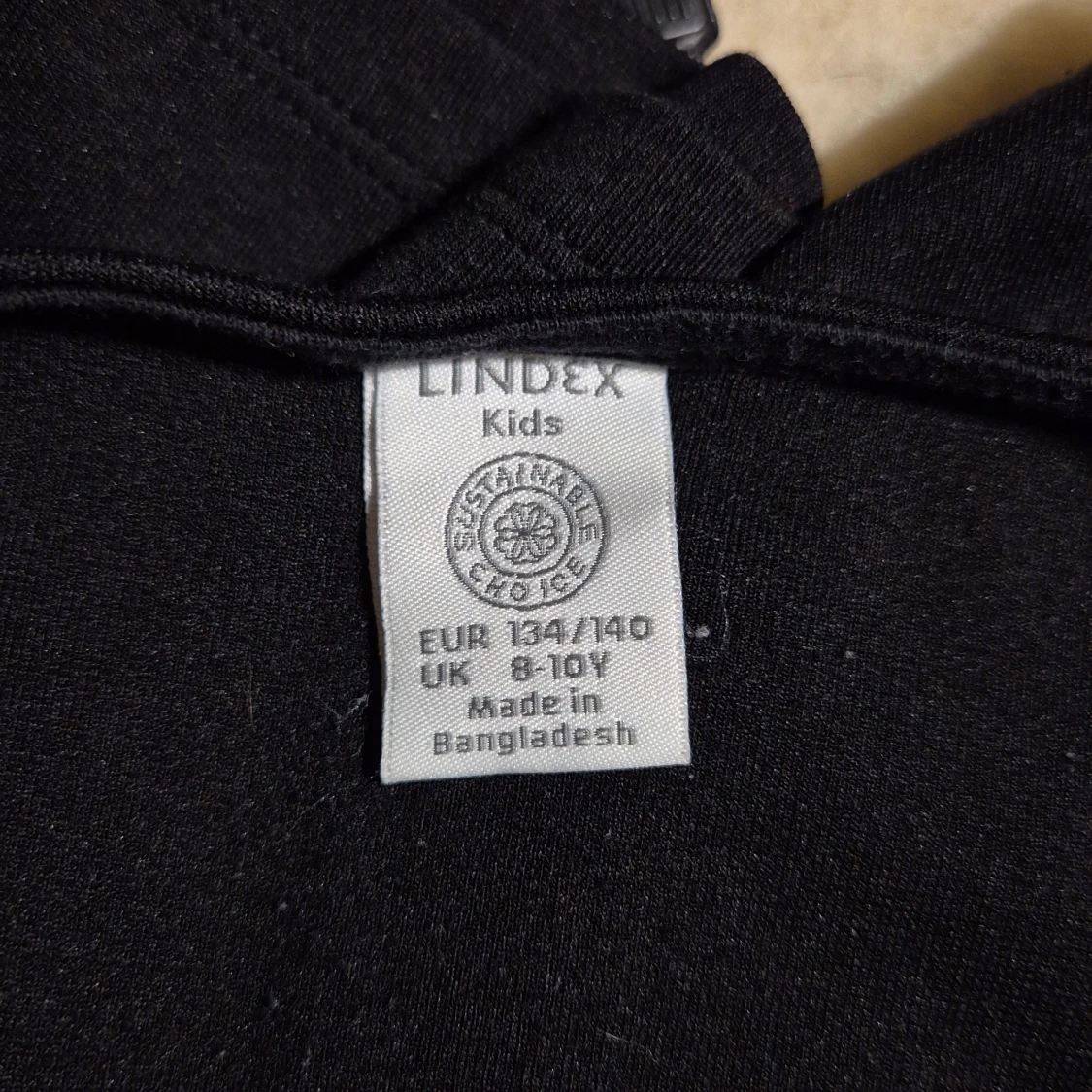 Svart långärmad topp med volang Lindex - 2