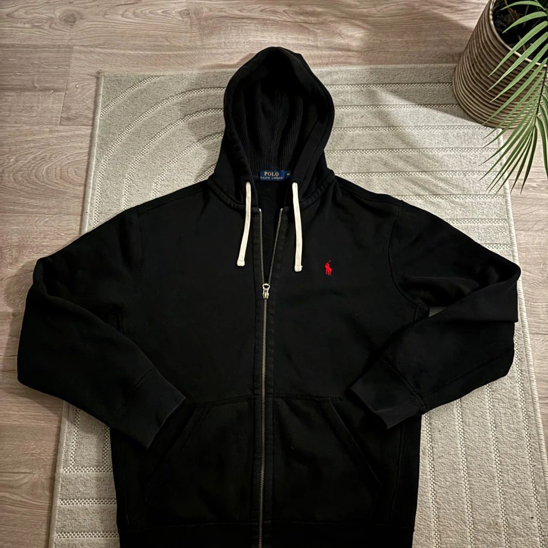Svart hoodie från Ralph Lauren