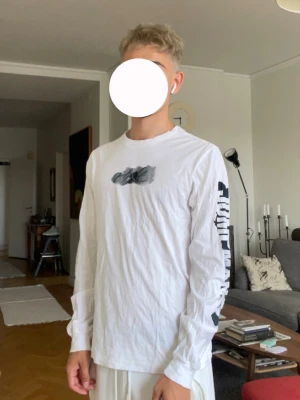 Jordan tröja - Knappt använd , fin Jordan tröja med bra kvalite 