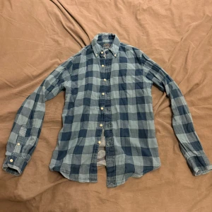 Polo Ralph lauren flanell skjorta  - Använd men upplever att skicket är bra! 