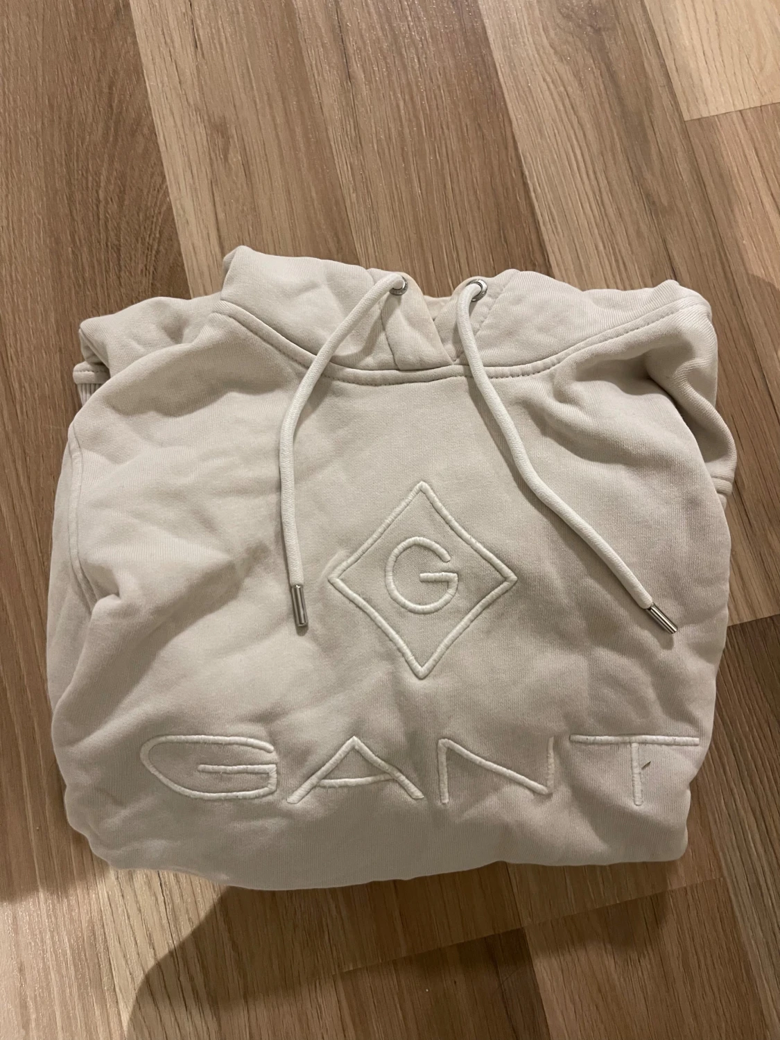 Beige hoodie från GANT  - 1
