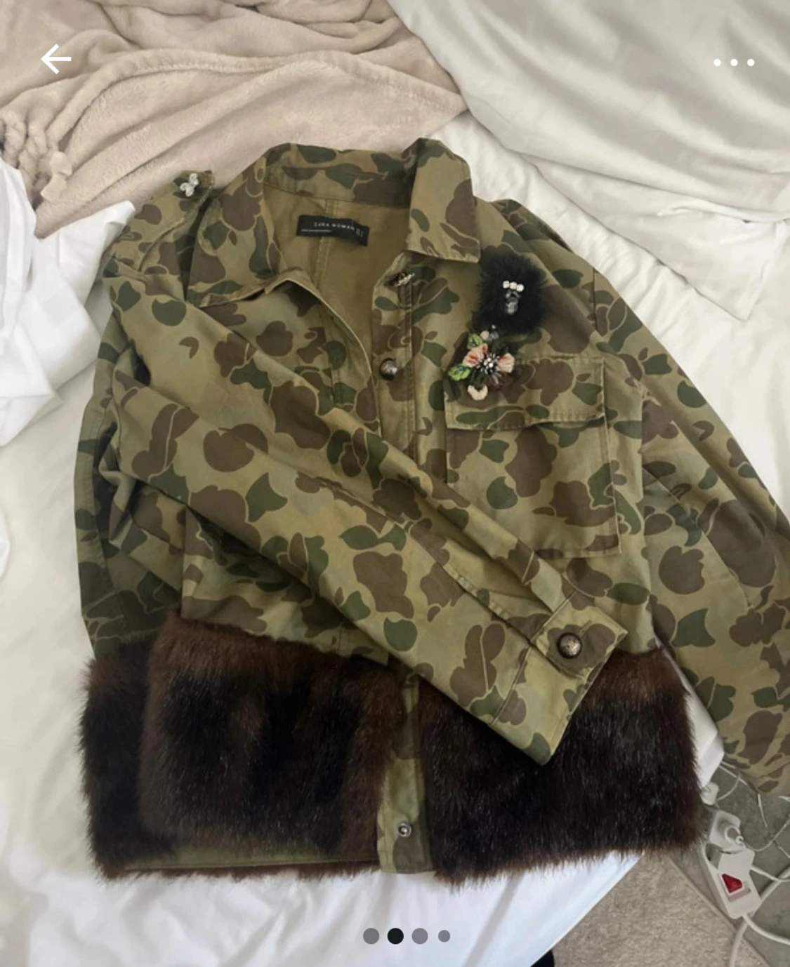 Militärmönstrad jacka med pälsdetalj Zara - 2