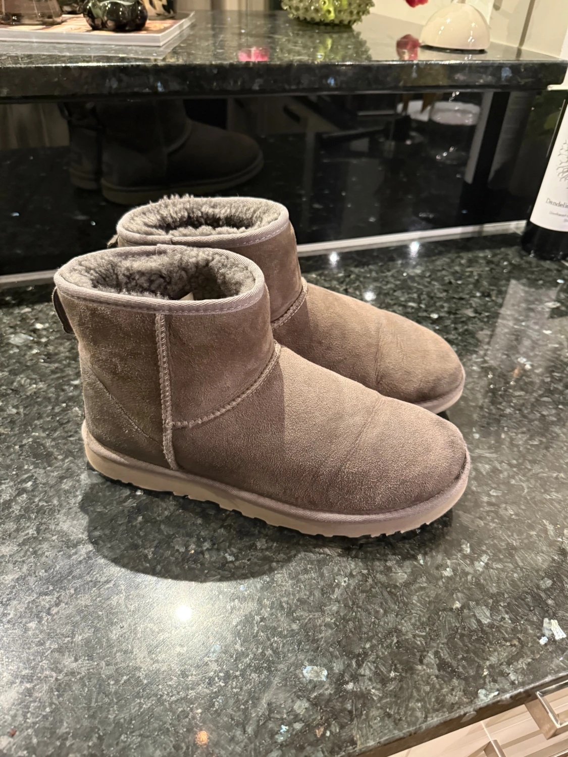 Ugg  boot