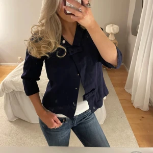 Trekvartsärmad jacka  - Så fin blazer / kappa med trekvartsärm!!