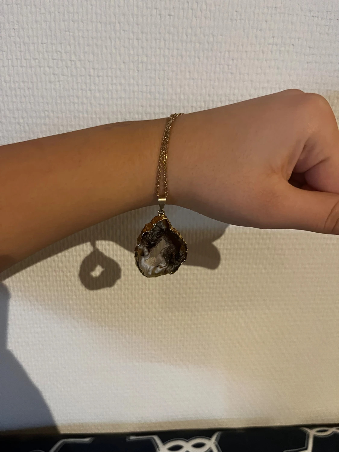 Guldhalsband med agatsten - 1