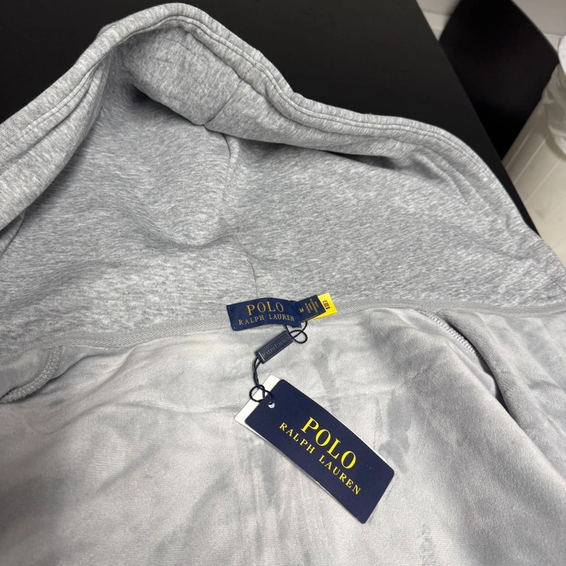 Grå hoodie från Polo Ralph Lauren - 1
