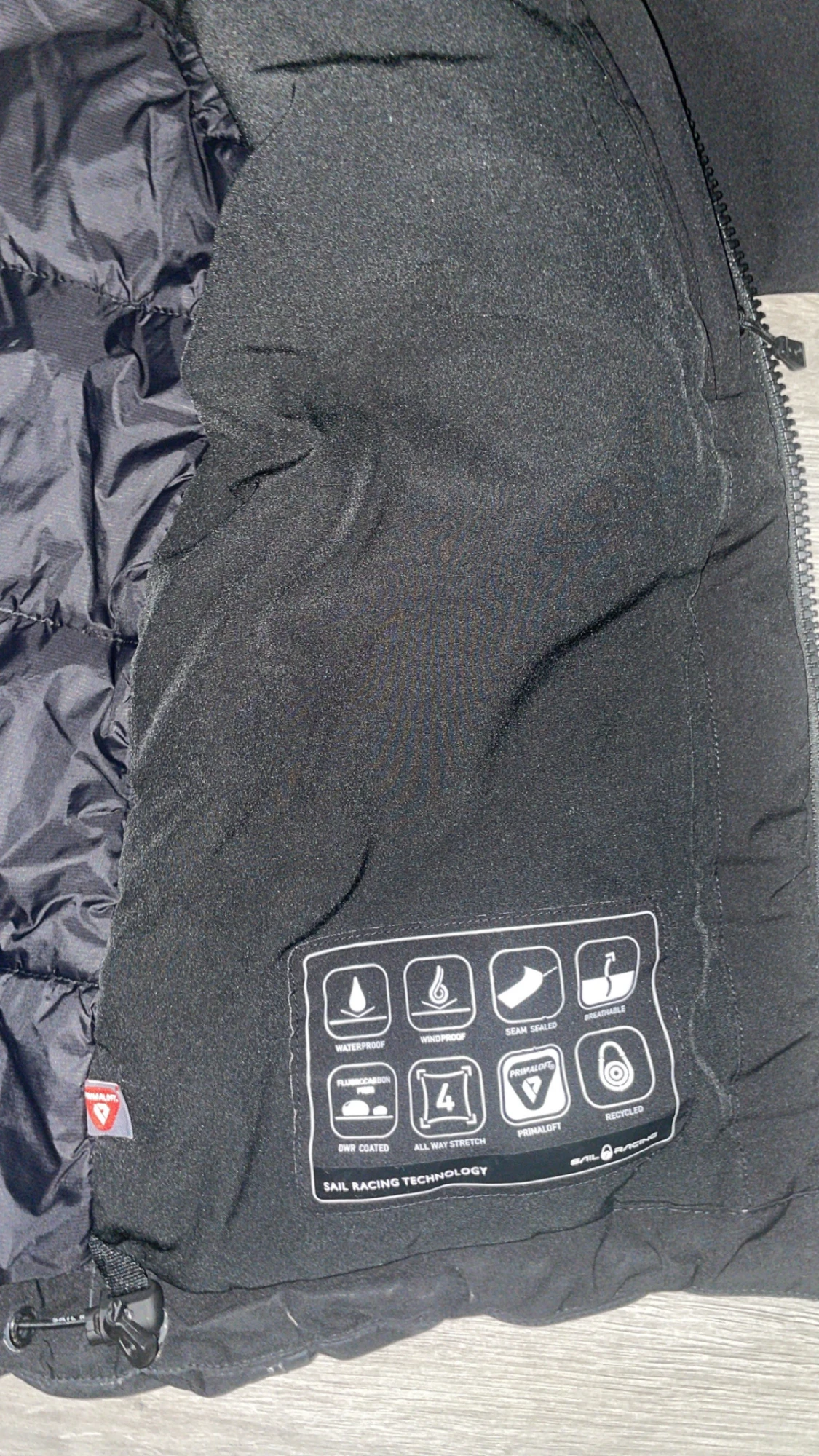 Svart dunjacka Sail Racing med huva - 2