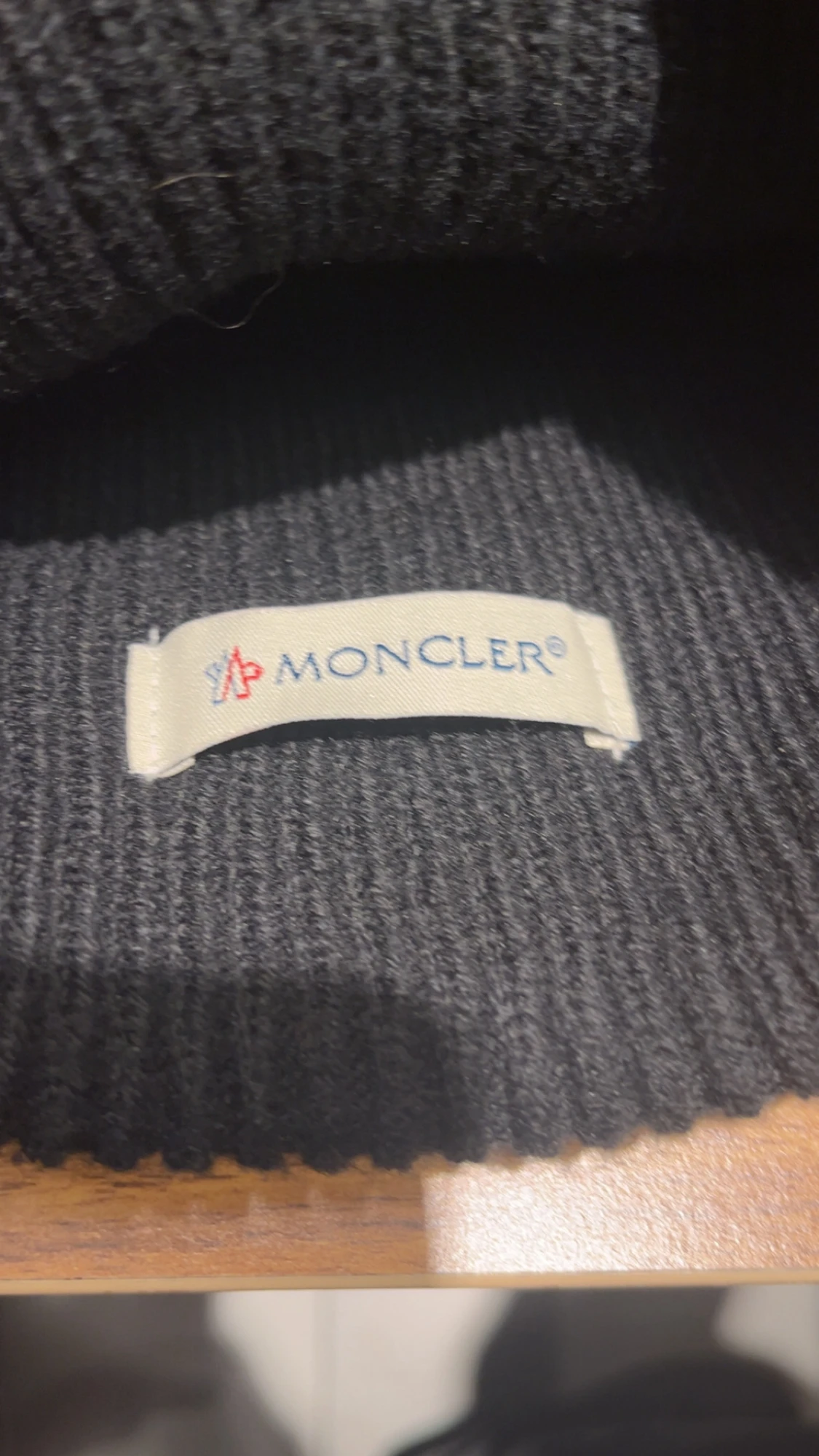 Moncler mössa - 2