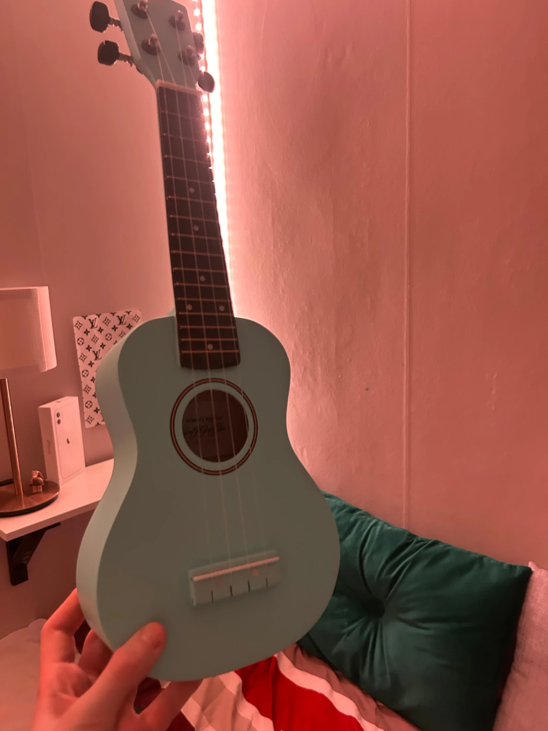 Harley Benton UK-12 sopranukulele i ljusblå färg - 1