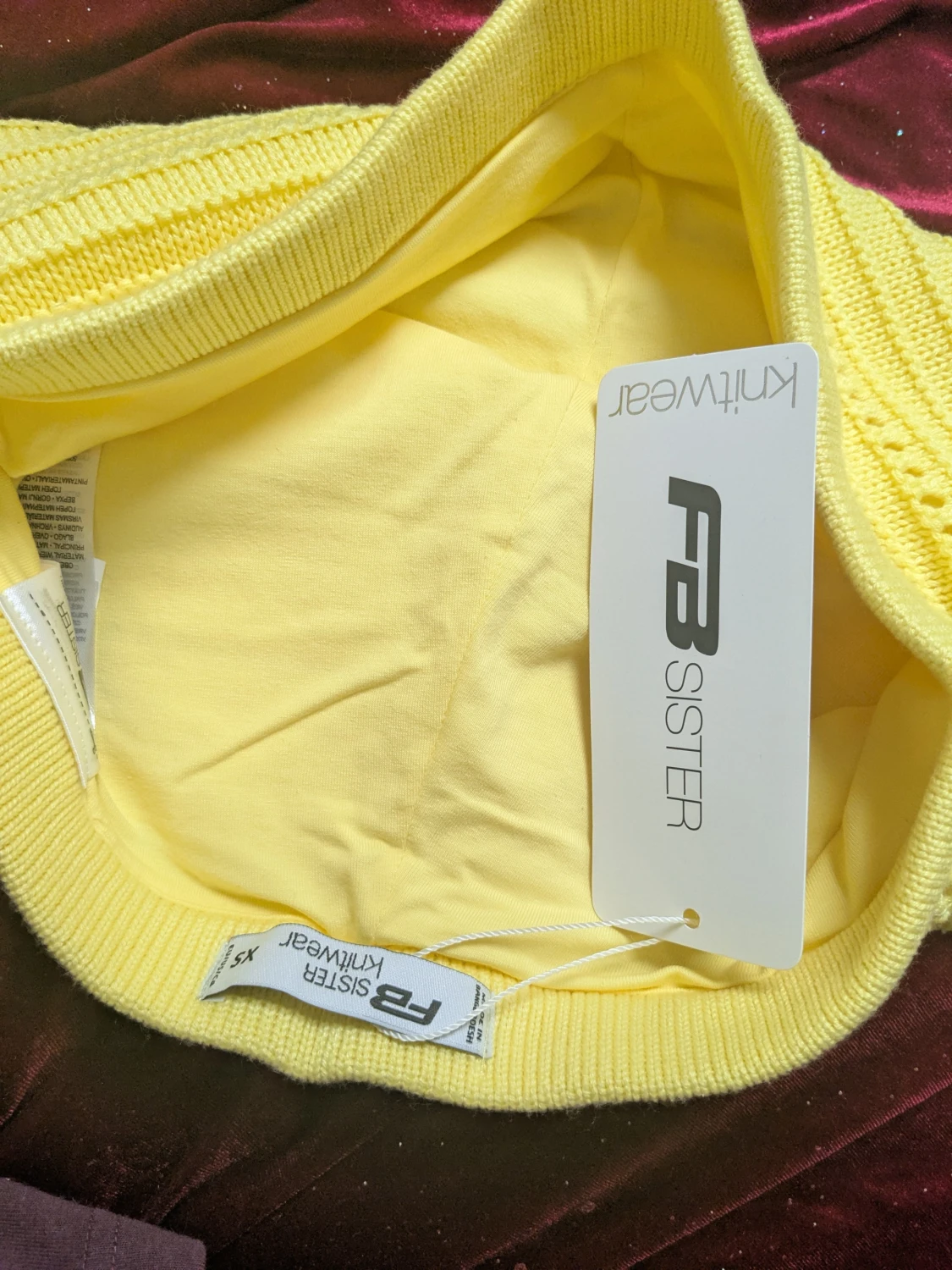 Gula stickade shorts - 2