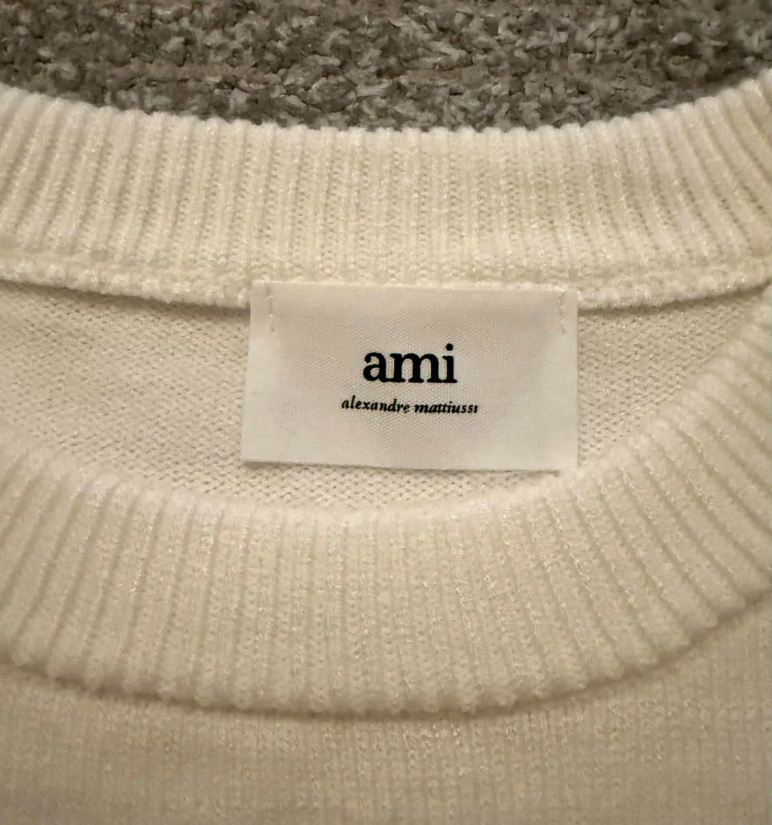 Vit stickad tröja från Ami Paris - 2