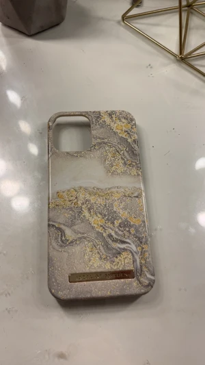 iPhone 13 skal - Använd 1 gång.