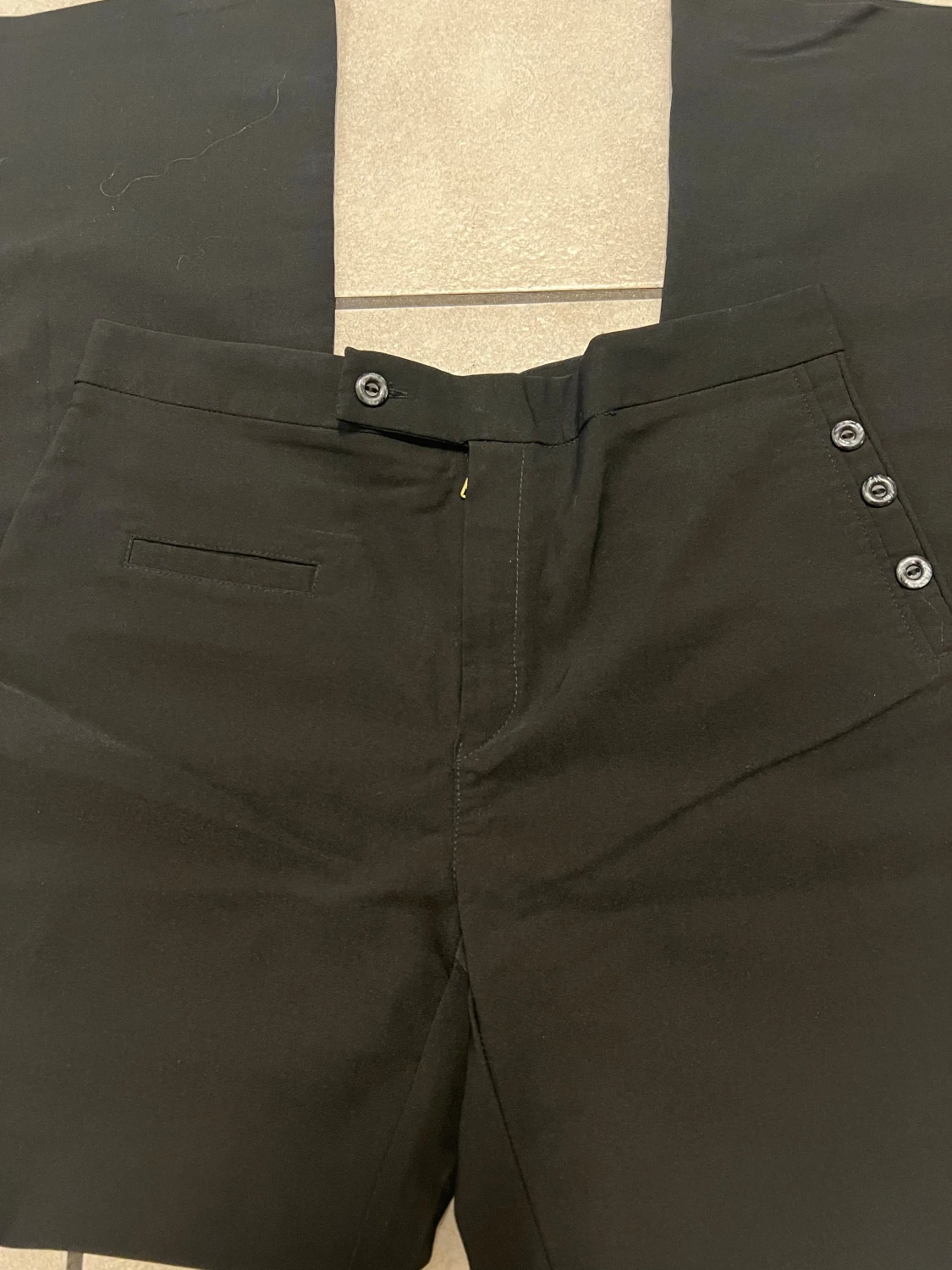 Stretchiga byxor bootscut storlek L, Midja 76-82 cm, oanvända - 1