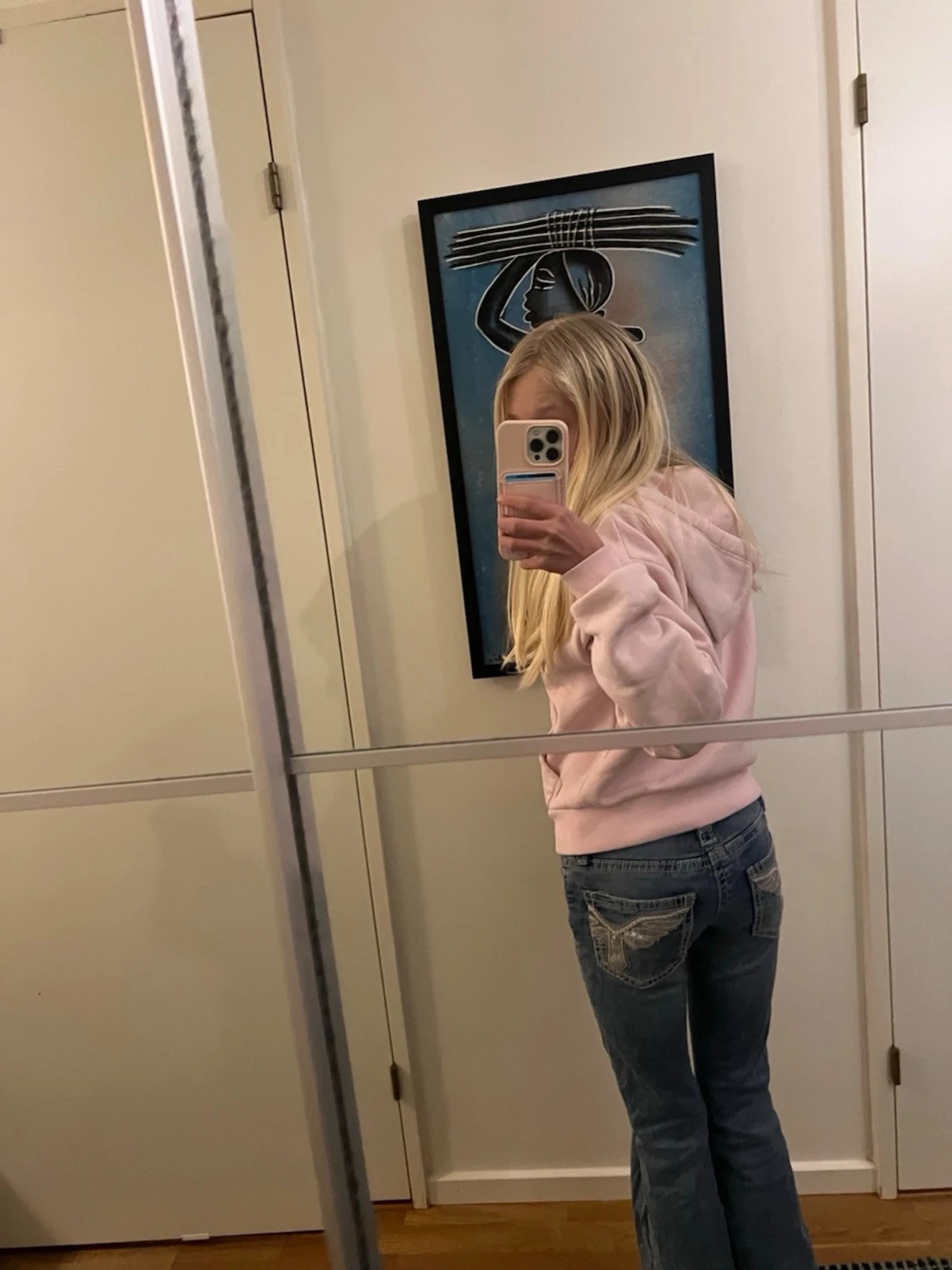 Blå bootcut jeans med broderade fickor - 1