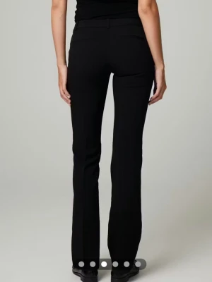 Vera Tall Flare Kostymbyxa - Knappt använda, säljer för dom är för långa på mig