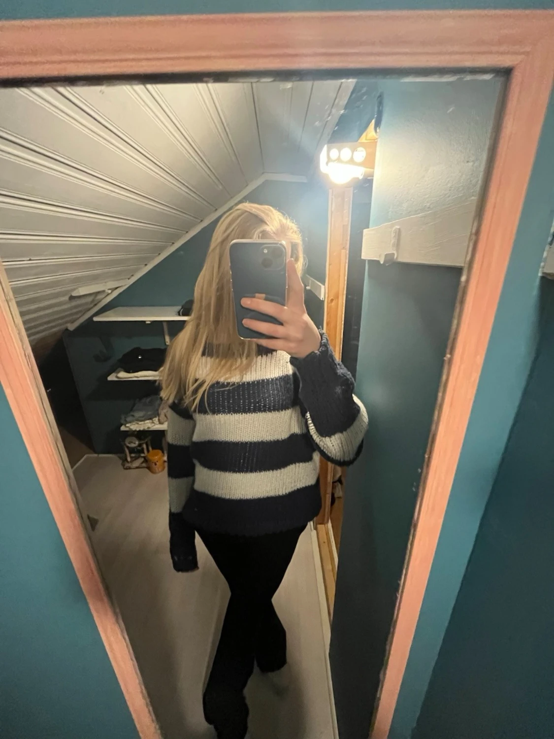 Snygg stickad tröja!! - 1