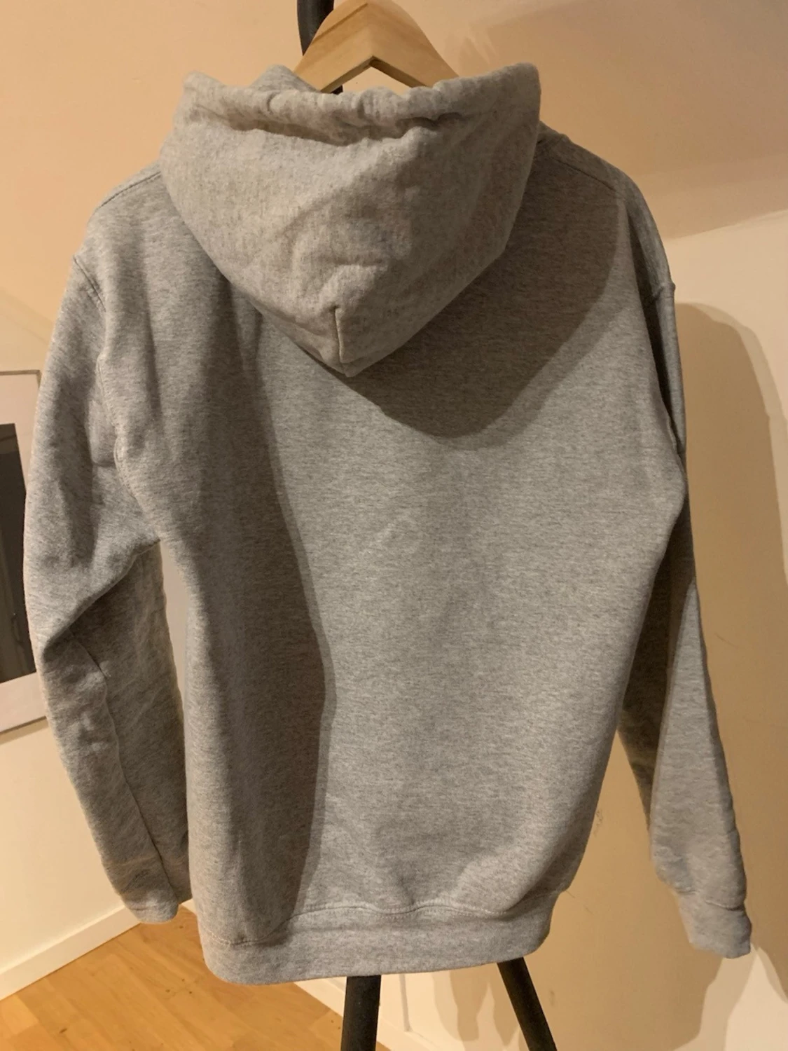 Grå hoodien från Concrete Ink, storlek S - 1