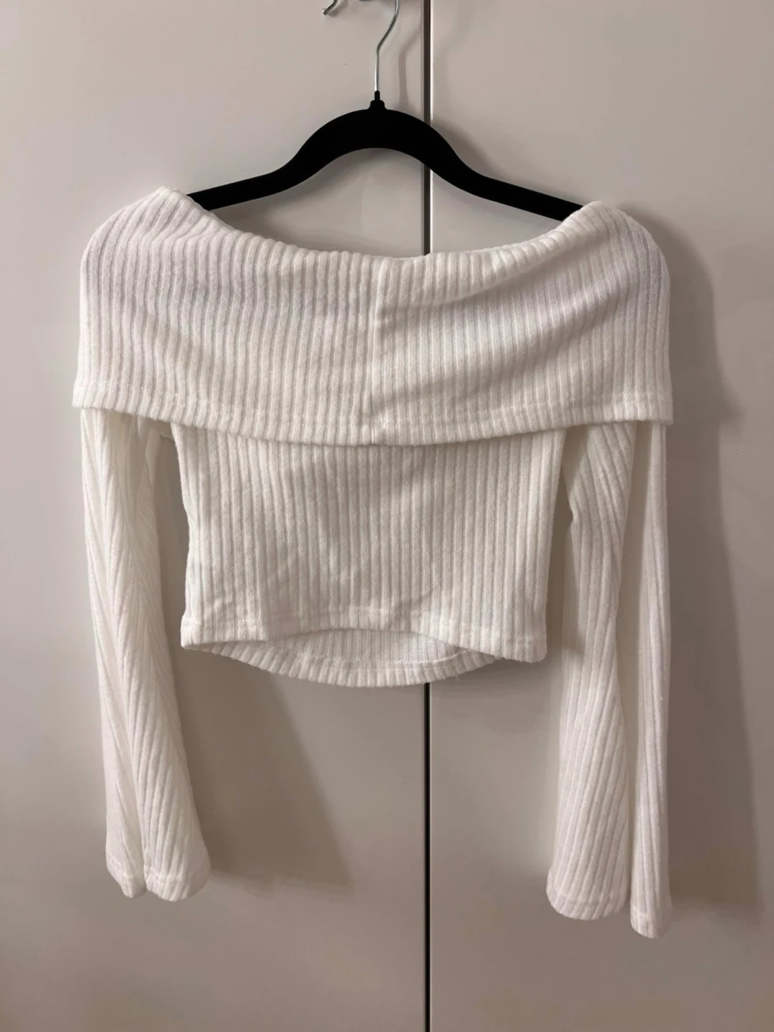 Off shoukder vit tröja 