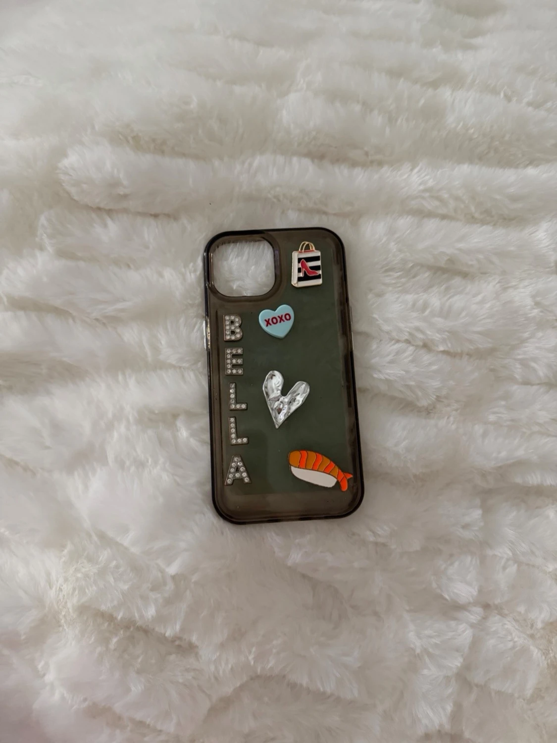 Bella mobilskal iphone 14  - 1