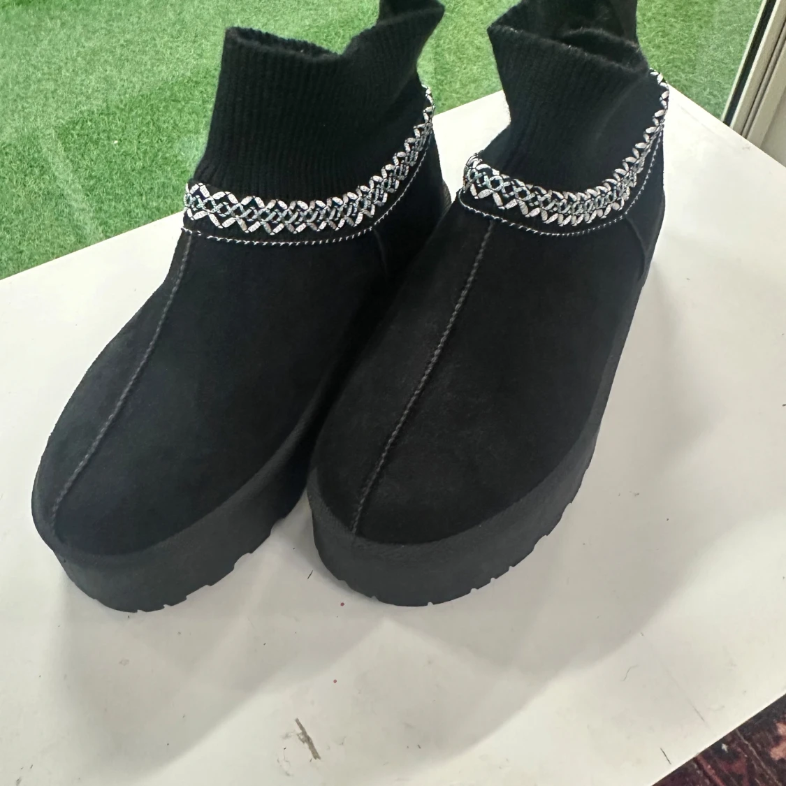 Svarta boots med flätad detalj 39/40 - 1