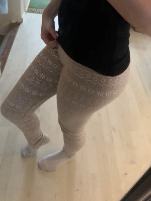 Jul pyjamas från H&M - säljer denna julpyjamaswn ifrån H&M, köpt för två år sedan men har inte kommit till användning så mycket.