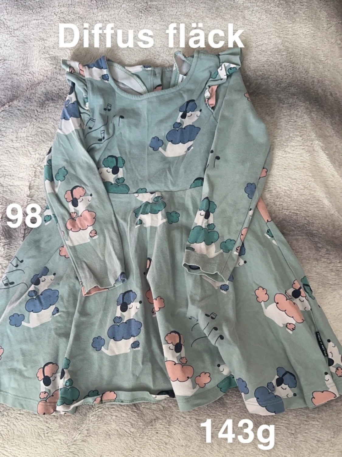 klänning med pudeltryck