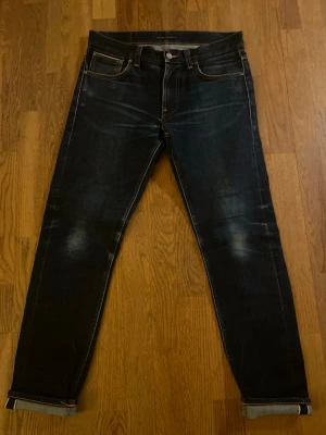Nudie Lean Dean Japan Selvedge - Nudie Lean Dean Japan Selvedge w32 L32 / väldigt bra skick Mått: Längd: 103 cm Midja: 41 cm
