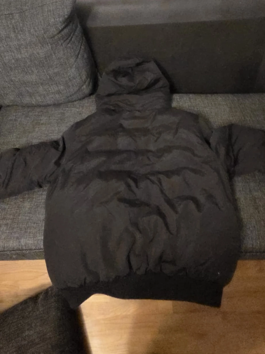 Svart pufferjacka från TPDY - 1