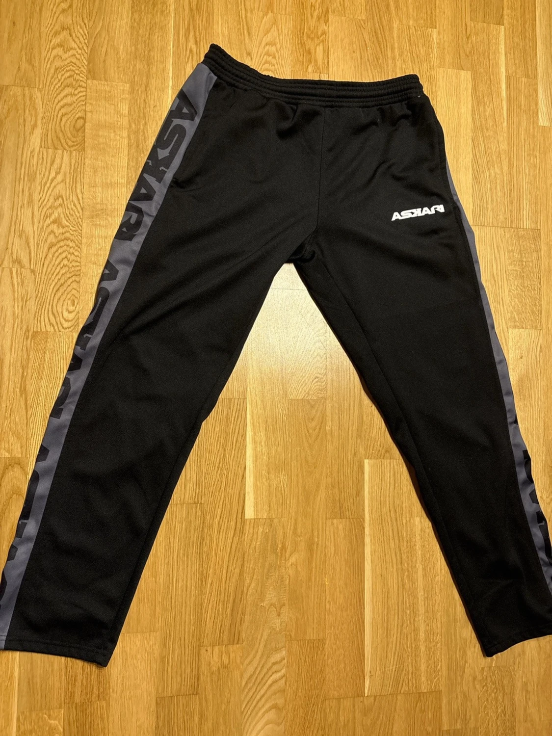 ”Issa” Tracksuit från Askari - 2