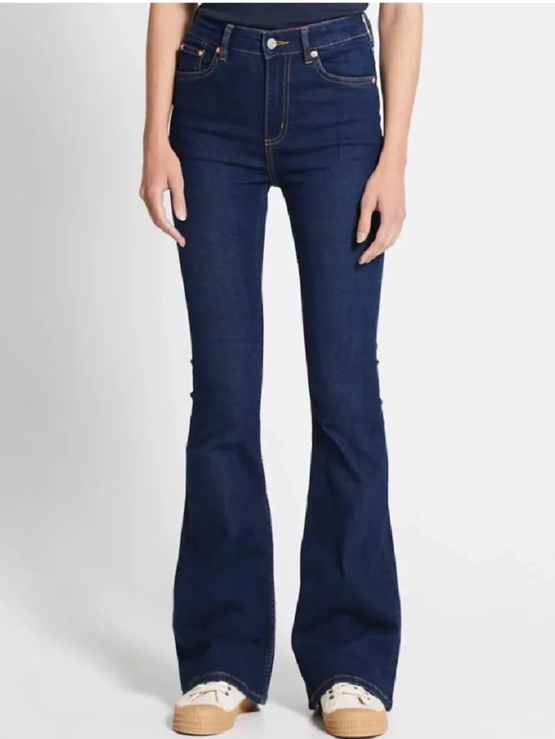 Mörkblå bootcut jeans med hög midja