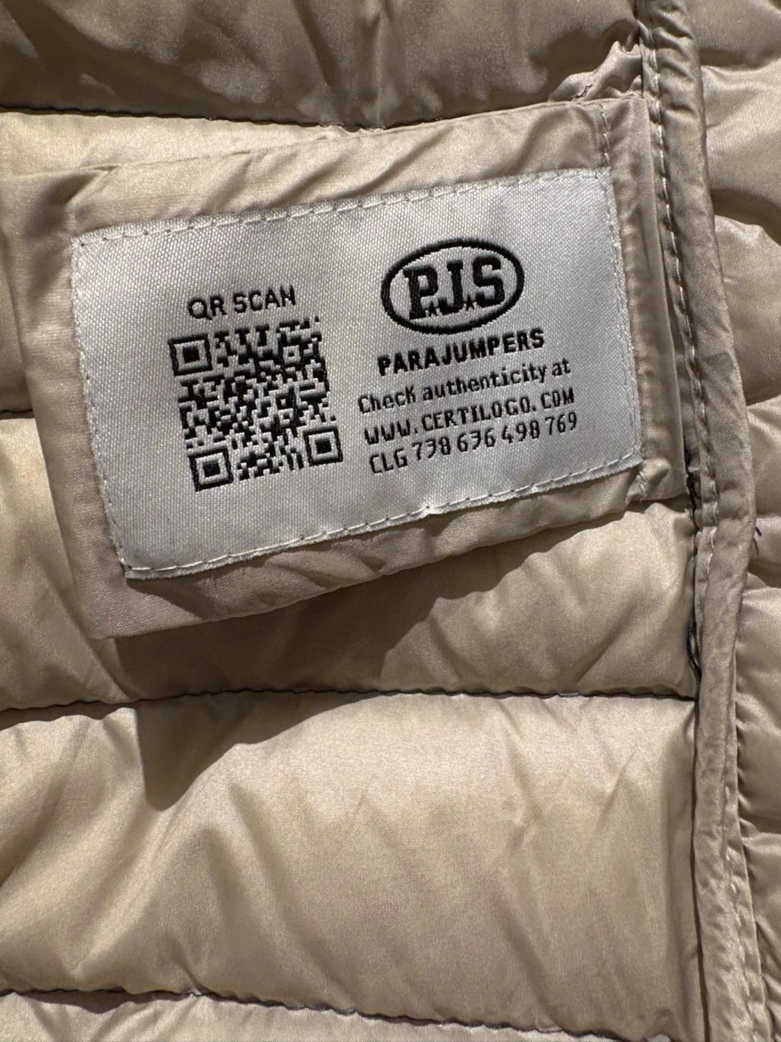 Marineblå dunväst från Parajumpers  - 3