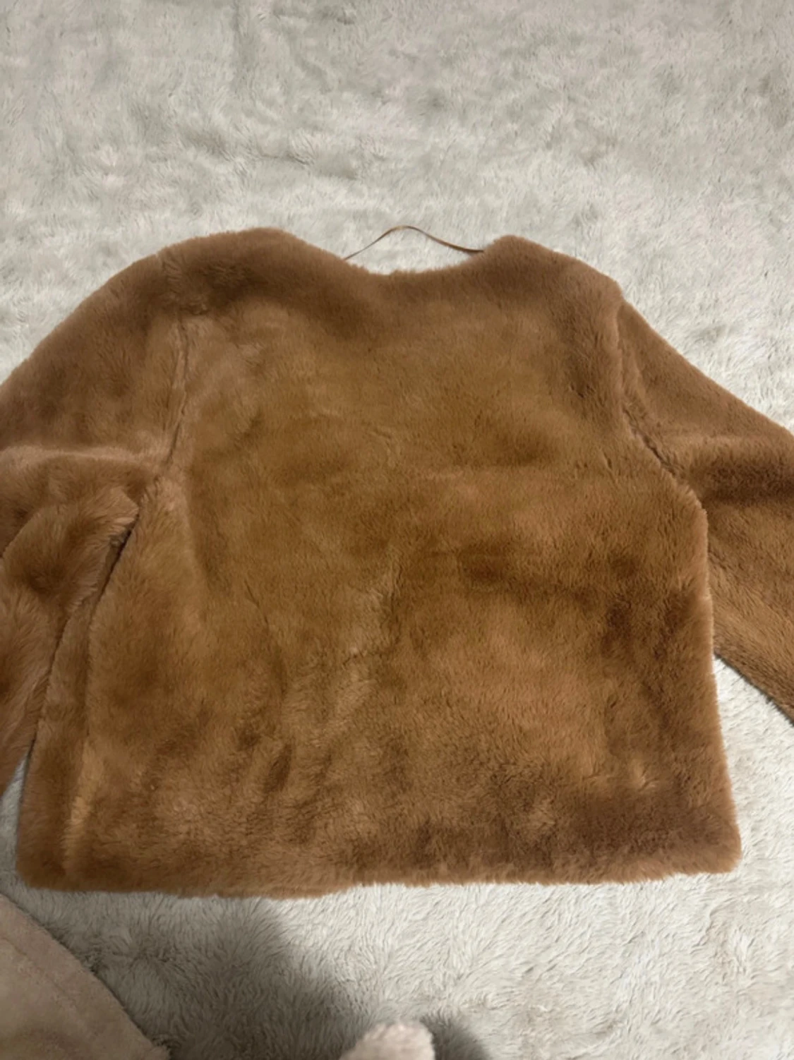 Brun pälsjacka från Gina Tricot - 3