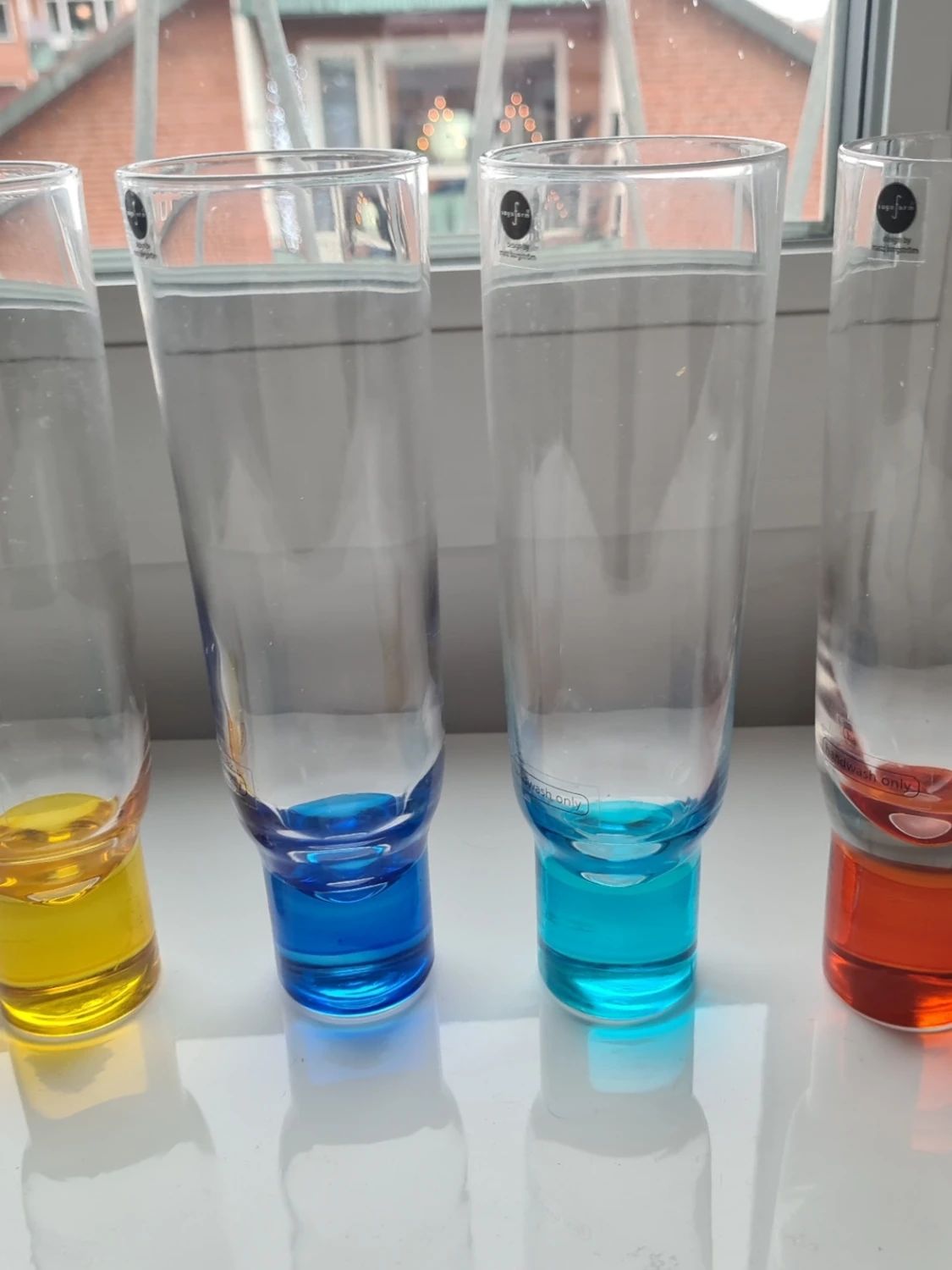 Sagaform färgglada glas designade av Matz Borgström