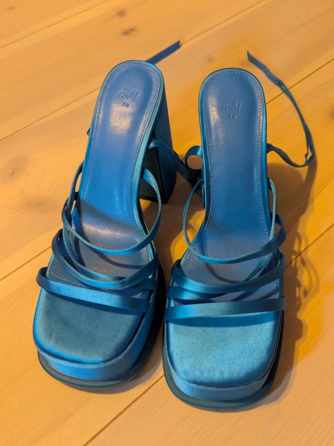 Blå plattformsklackar från H&M - 4
