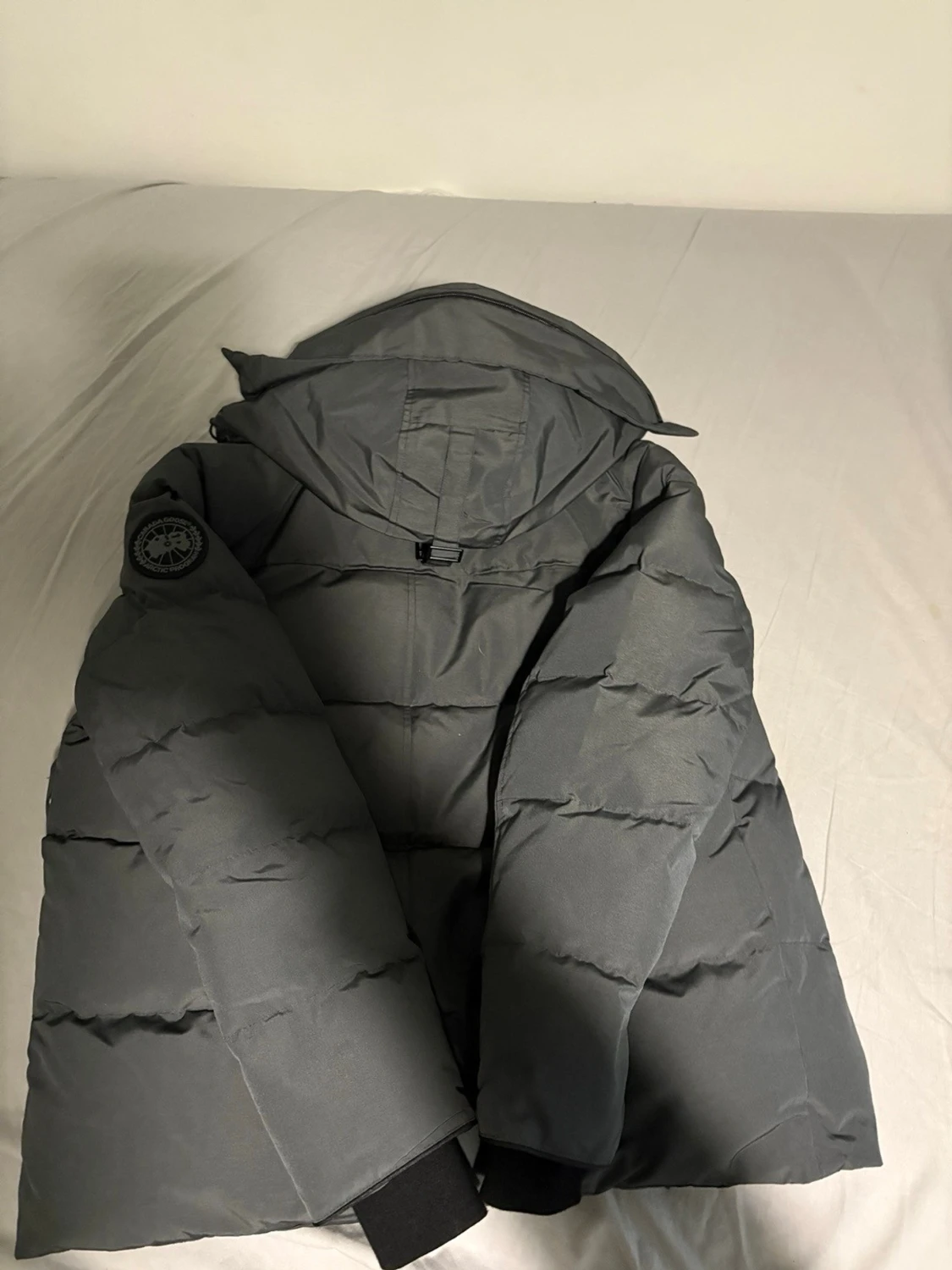 Mörkgrå dunjacka från Canada Goose - 2