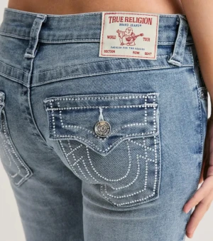 Crystal Joey TR  - Oanvända nya jeans från True Religion. Crystal Joey Low Rise Flare i storlek W24. Ordpris 1400kr 